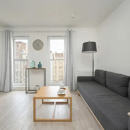 Cozy In Near Old Town By Renters * Wroclaw